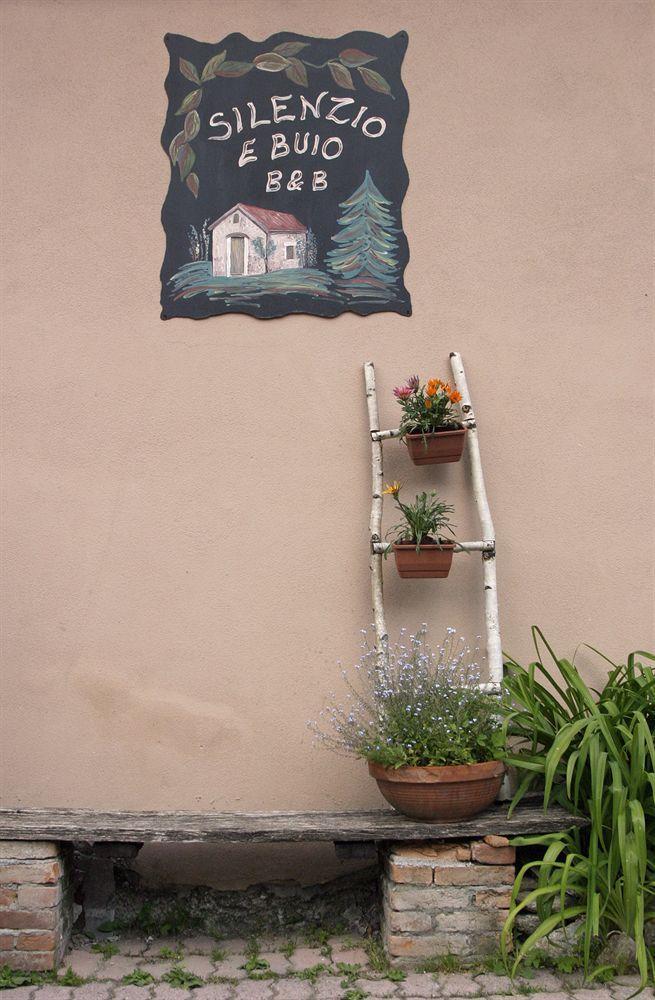 Silenzio E Buio