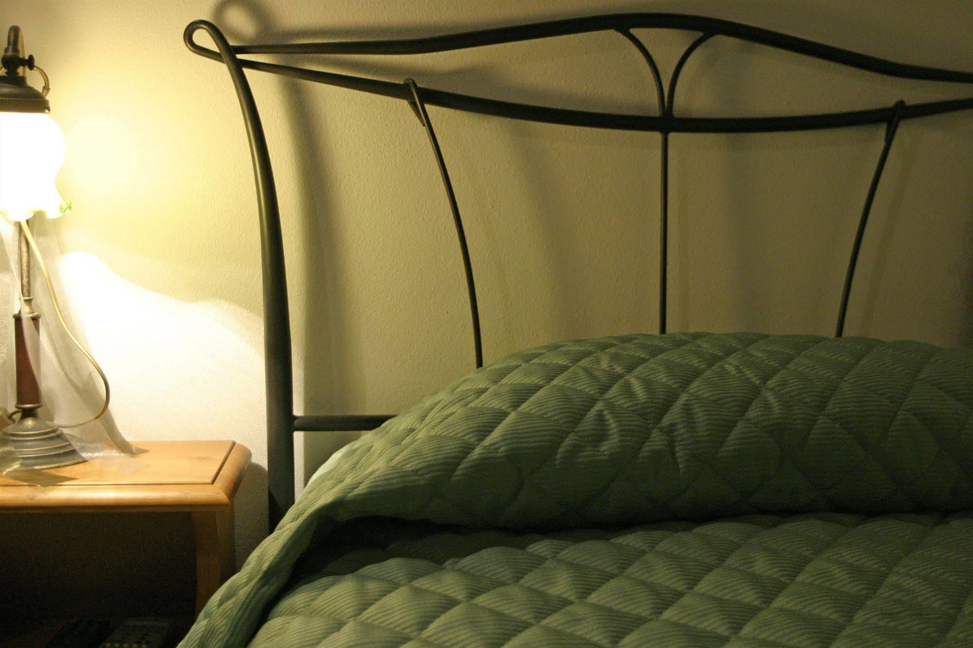 Bed and breakfast Silenzio E Buio *